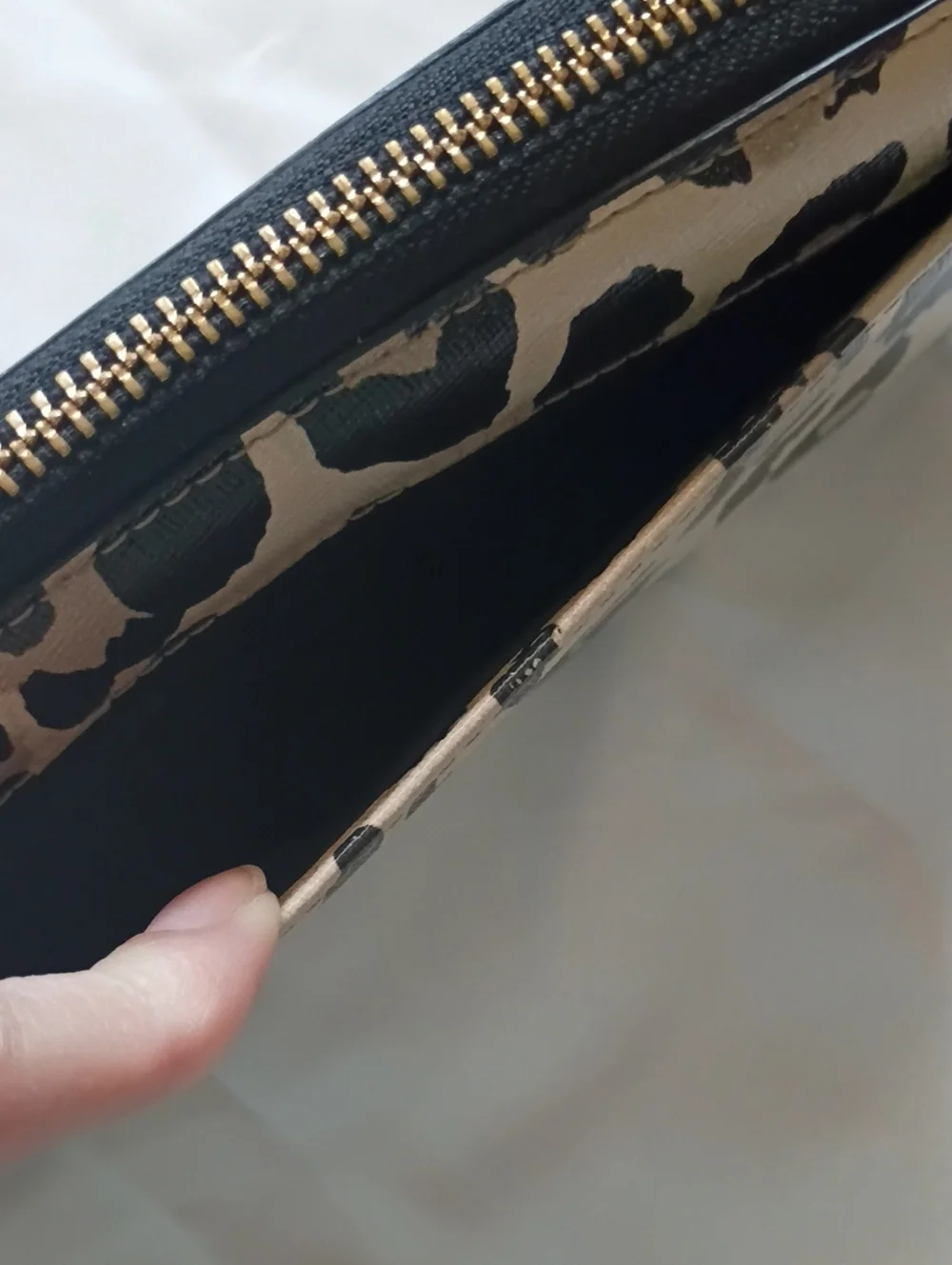 Kate spade zip around wallet animal leopard print